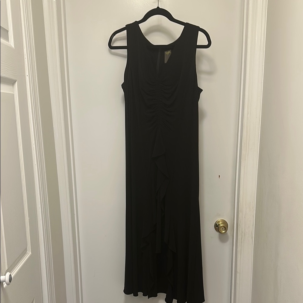 Elegant Black Sleeveless Dress